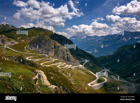 Tremola A San Gottardo Immagini E Fotografie Stock Ad Alta Risoluzione