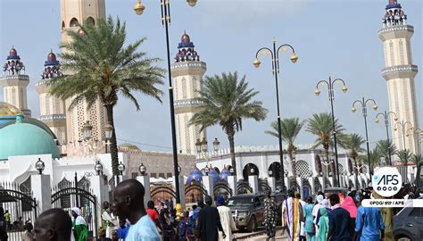 SENEGAL RELIGION COMMEMORATION Magal la grande mosquée de Touba