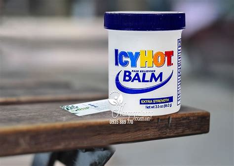 Dầu xoa bóp giảm đau nhức Icy Hot Balm Pain Relieving của Mỹ