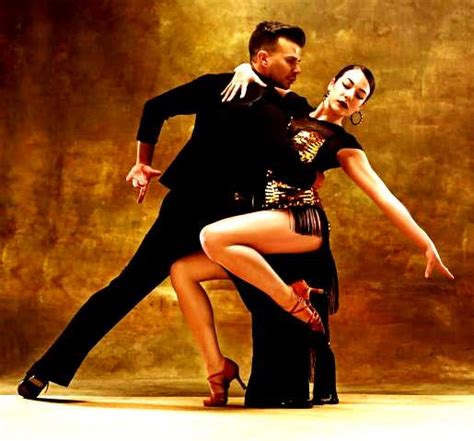 VIVIR Y SENTIR EL TANGO UN IMPERDIBLE MÁS PARA CONOCER ARGENTINA AL