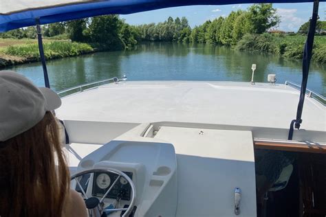 Houseboat E Bici In Friuli Venezia Giulia Laguna Spiagge E Borghi