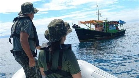 Pol Cia Ambiental Apreende Kg De Lula E Kg De Corvina Em Pesca Irregular