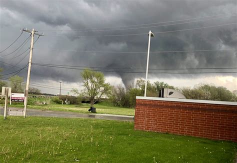 Historic Nebraska Tornadoes Storms Leave Damage In Their Wake