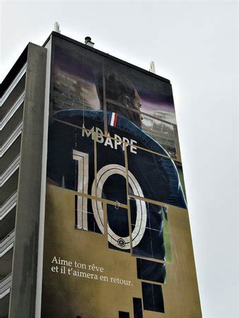 Fresque Kylian Mbappé Bondy Aktuelle 2021 Lohnt es sich Mit