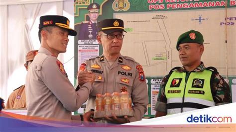 Kapolres Batu Minta Anggota Layani Masyarakat Sepenuh Hati Selama Mudik