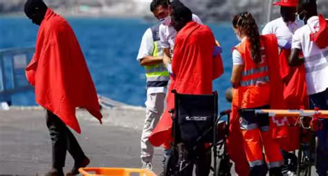 Kapal Migran Terbalik Di Dekat Kepulauan Canary Spanyol Setidaknya