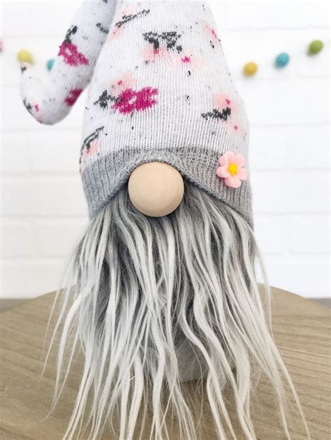 Gray And Pink Flower Gnome Gnomes Gnomes Crafts Diy Gnome Hat