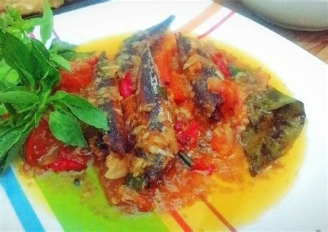 Resep Ikan Pindang Bumbu Tomat Segar Oleh Bunda Heero Cookpad