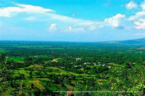 Léogâne, Haiti - trackstick