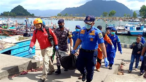 Abk Korban Laka Laut Di Perairan Pantai Gladak Tulungagung Ditemukan