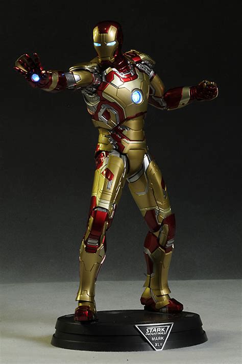 Review And Photos Of Iron Man Mk Xlii 42 Power Pose Figure By Hot Toys