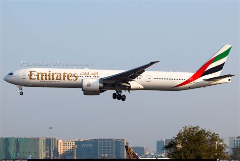 A Ecj Emirates Boeing Her Photo By Aneesh Bapaye Id