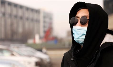 Медицинские маски на миллионы тенге продаются на казахстанском сайте ...