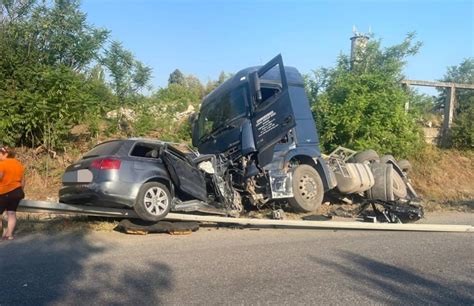 Accident teribil doi tineri de 18 ani morți pe loc după impactul