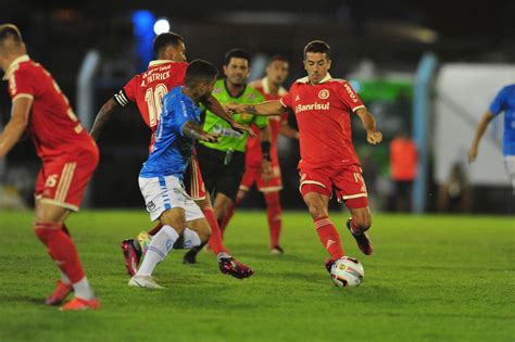 Internacional empata sem gols o Novo HamburgoJogada 10 Últimas