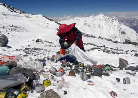 Nepal Enlists Mt Everest Climbers To Clean Trash Strewn Slopes Nbc News