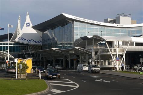 Auckland International Airport – Jacksons