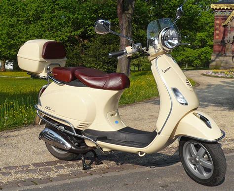 Vespa Vespa Lxv Moto Zombdrive