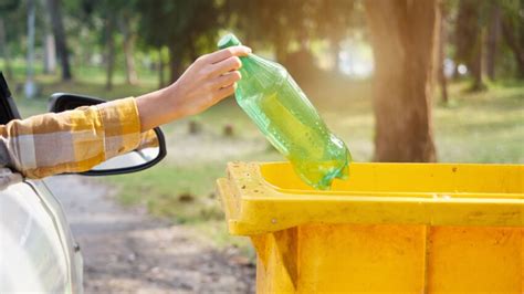 Recycler Le Plastique La Solution Pour Réduire Nos Déchets Femme