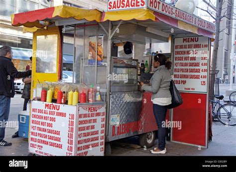 Hot Dog Vendor Stall Stock Photo Alamy