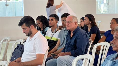 Em Chapada Dos Guimar Es Est Sendo Realizado O Programa Agricultores