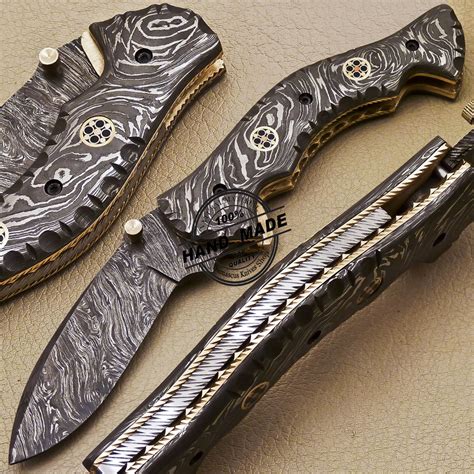 New Full Damascus Folding Knife Custom Handmade Damascus Steel