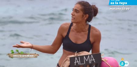 Alma Bollo Sorprende Con Un Topless En Supervivientes 2023