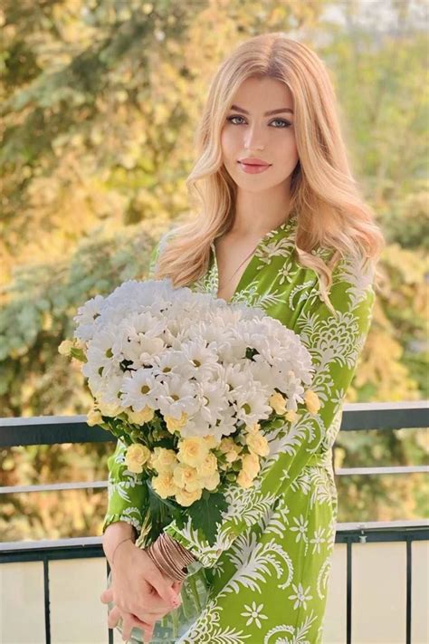 Charming Anna 32 Y O From Poznan With Blonde Hair ID 334975 LadaDate