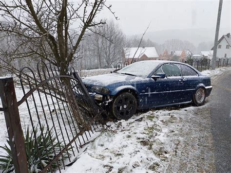 Pijany 25 latek za kierownicą BMW zatrzymał się na płocie