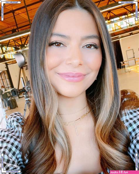 Miranda Cosgrove Mirandacosgrove Onlyfanssz Nude Leaks OnlyFans Photo