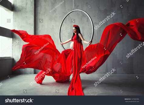 Nude Acrobats Images Stock Photos Vectors Shutterstock