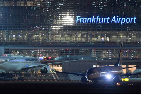 Mysteriöse Drohnen Sichtung am Frankfurter Flughafen sorgt für Chaos