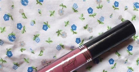 Apenas Dany Resenha batom líquido matte Ricosti Nude Rosado