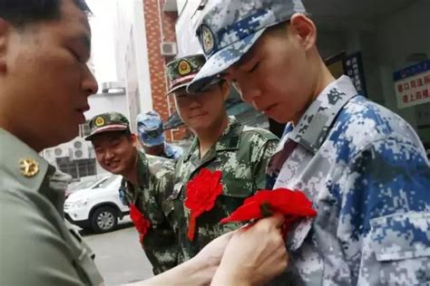 退伍軍人注意：憑退伍證領取4項補貼，金額萬元 每日頭條