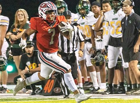 Goal Lines Jefferson City Hosts State Ranked Moberly For Homecoming