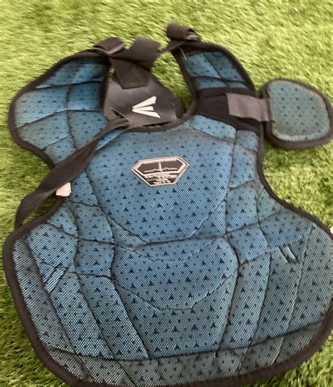 Used Easton Gametime Catcher S Chest Protector Sidelineswap