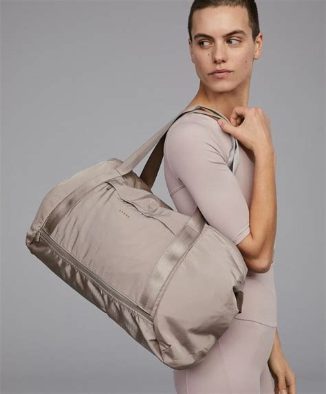 Sports Bags Sport OYSHO United Kingdom In 2022 Bags Sport Bag