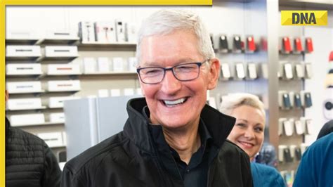 Meet Tim Cook Ceo Of 2 Trillion Dollar Firm With Over Rs 1 Crore Per