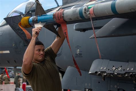 Kadena Hosts Th Mxg Weapons Load Competition Kadena Air Base News