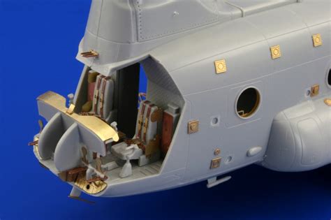 CH-47D Chinook interior S.A. 1/72 - Eduard Store