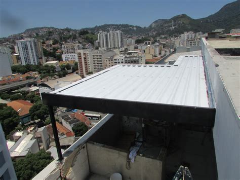 Coberturas metálicas MEDIDA PADRÃO ESCADAS