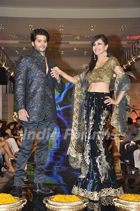 Karanvir Bohra with wife Teejat Sidhu Media