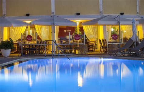 Hotel Louis Imperial Beach - Paphos – Great prices at HOTEL INFO