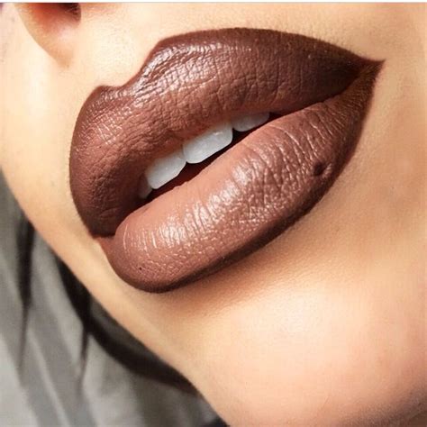 Brown And Nutmeg NYX Lip Liner And Peaches Simply Nude Lip Creme Dark Lip Makeup Prom Eye