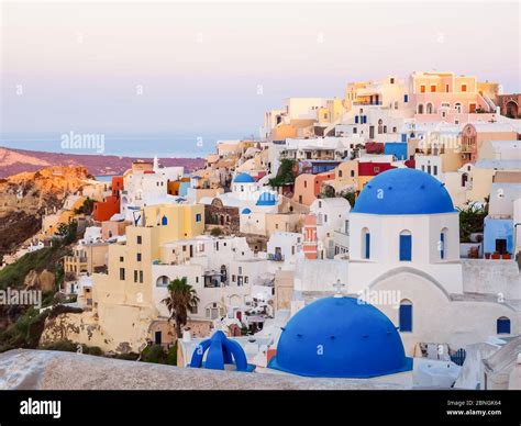 Amazing Santorini view with cave houses. Santorini island. Cyclades ...