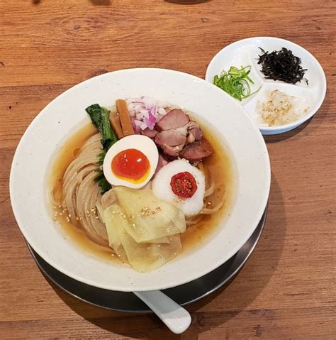 『もち小麦の冷香麺』麺創房leoのレビュー ラーメンデータベース