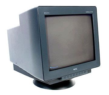Displays - Buyer's Guide - Entry Level, October 2004