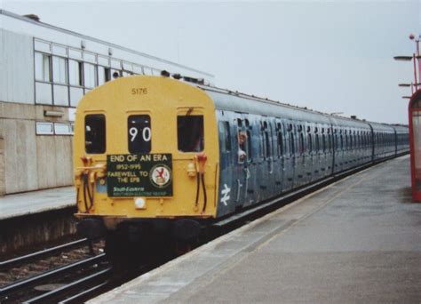 5176 Gillingham Class 415 4 Epb Unit No 5176 Arrives At Flickr