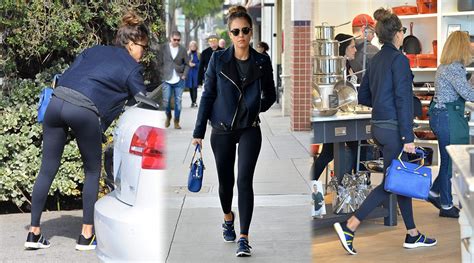 Jessica Alba Hot Celebs Home