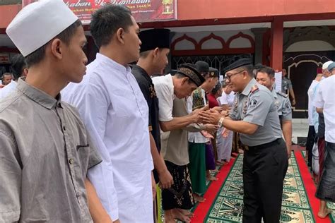 Idul Fitri Napi Muslim Di Lapas Singaraja Dapat Remisi Khusus